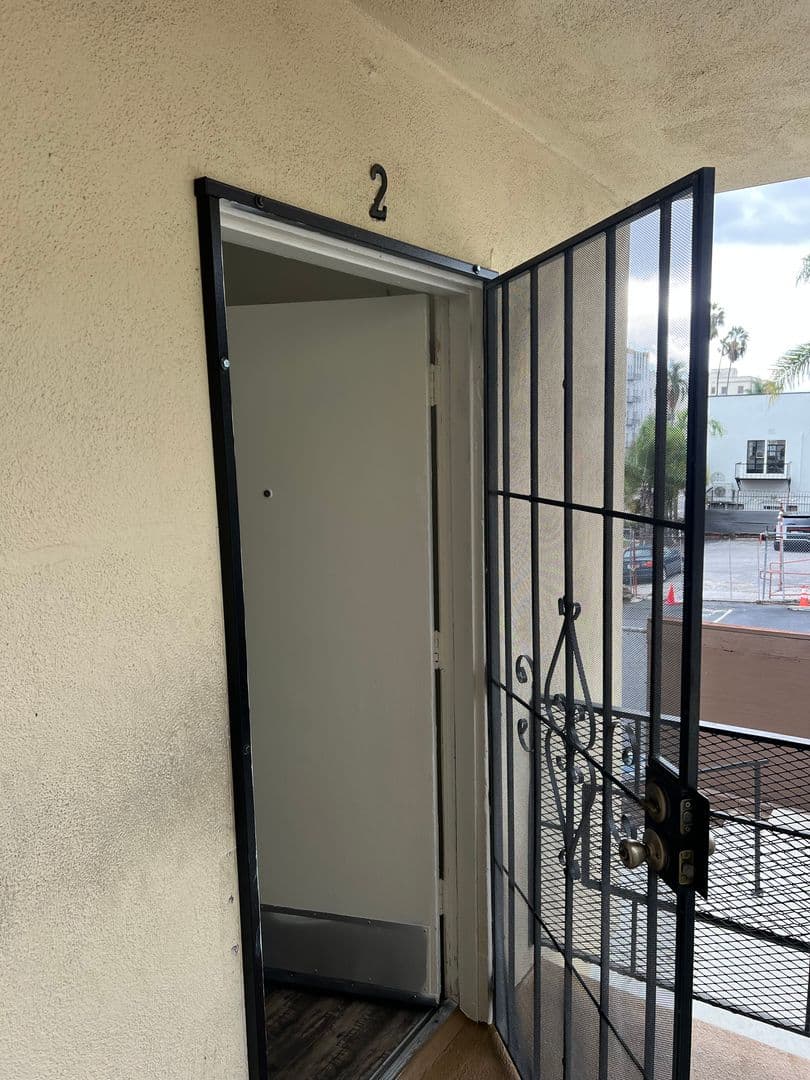 Los Angeles Apartment: 741 S. Hobart Blvd.