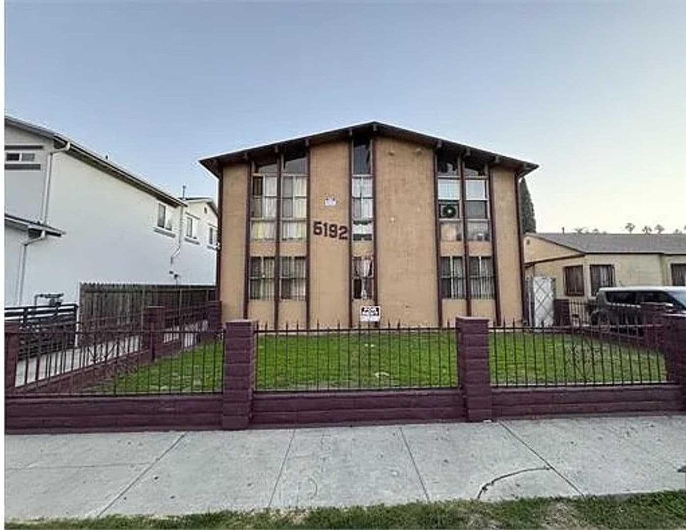 Los Angeles Apartment: 5192 West 20th St.