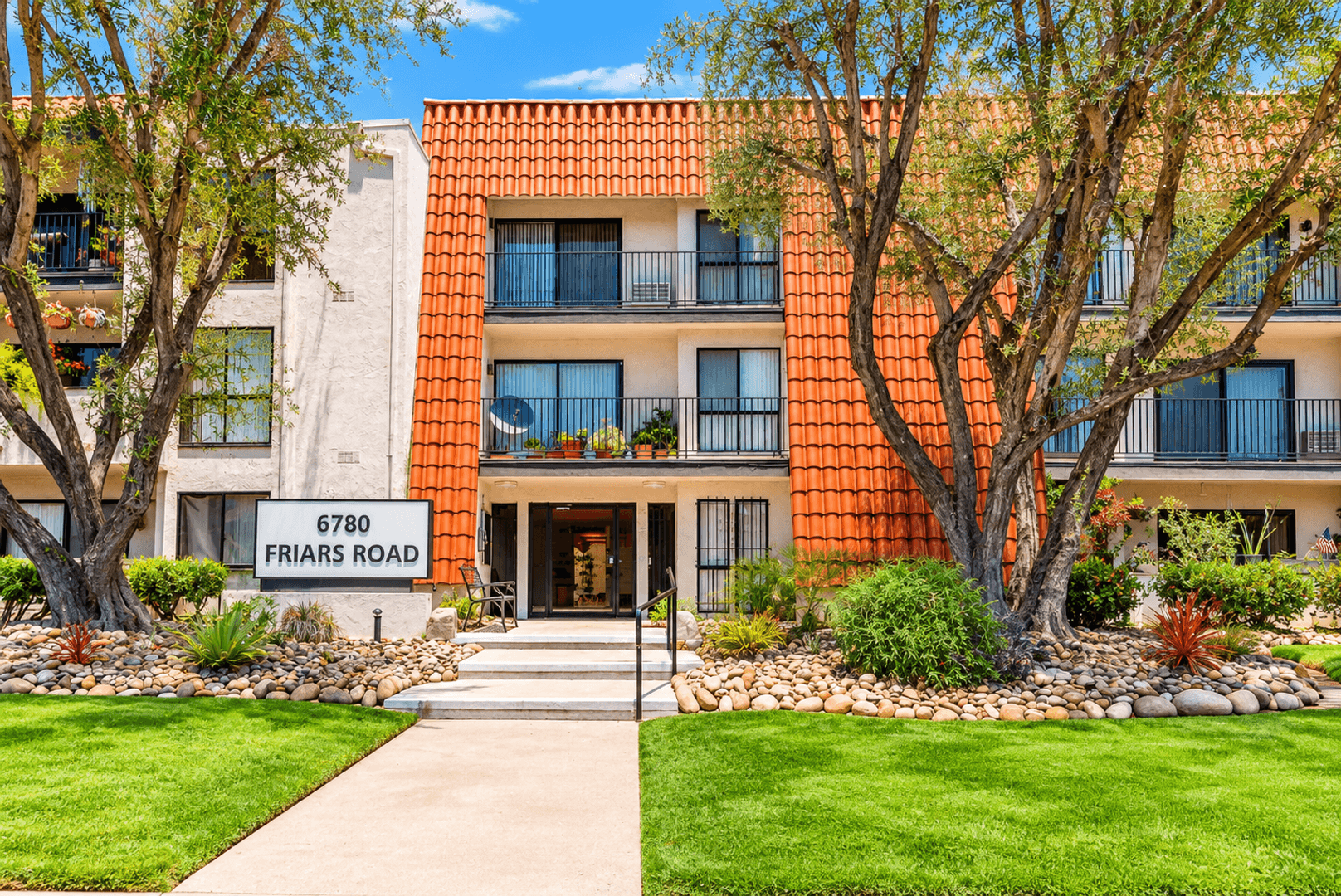 San Diego Condo: 6780 Friars Rd #235,