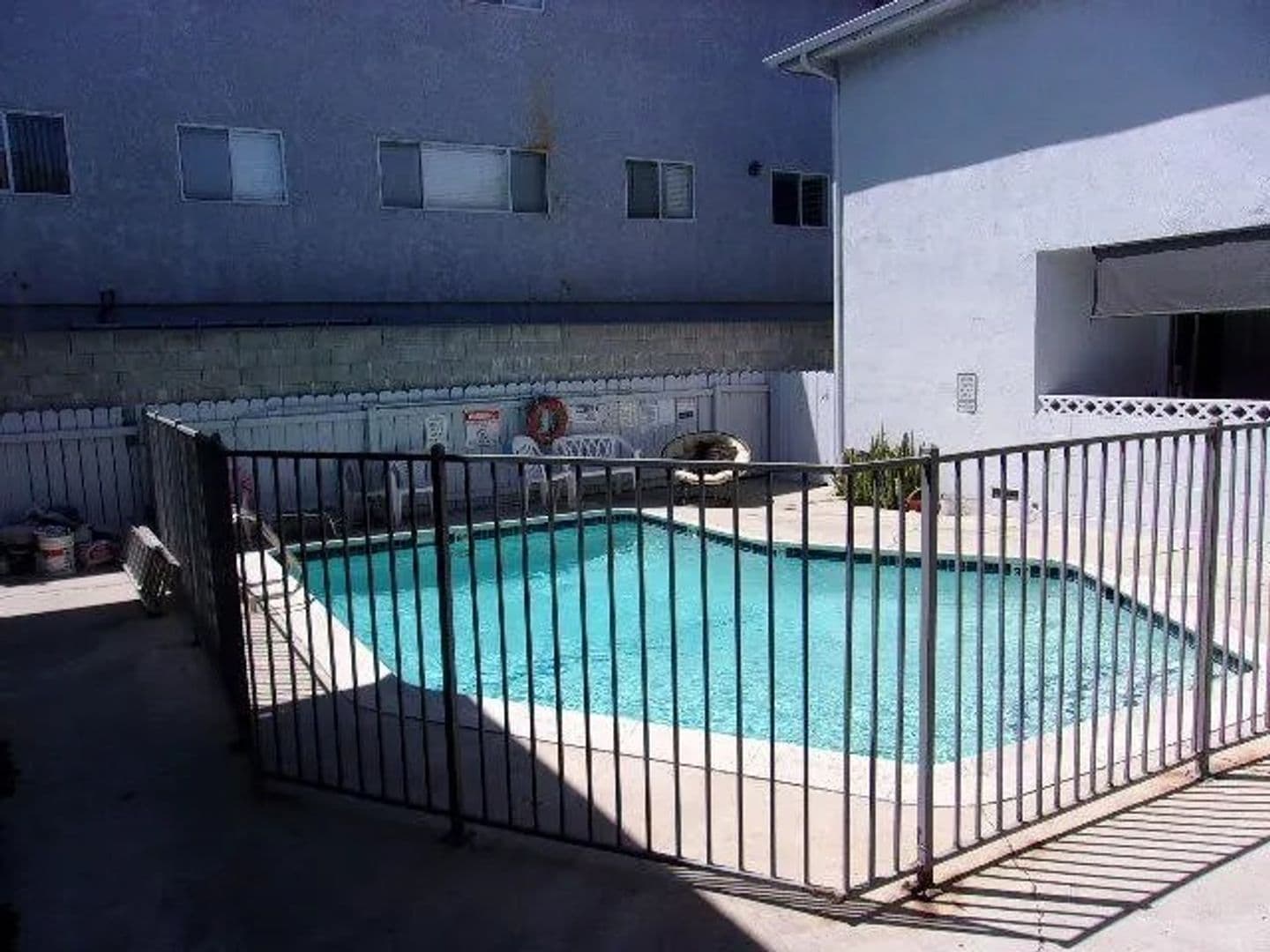 Van Nuys Apartment: 13819 Sherman Way,