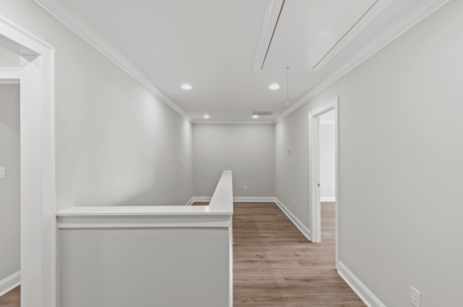Enterprise Townhome: 204 Clifton Dr.