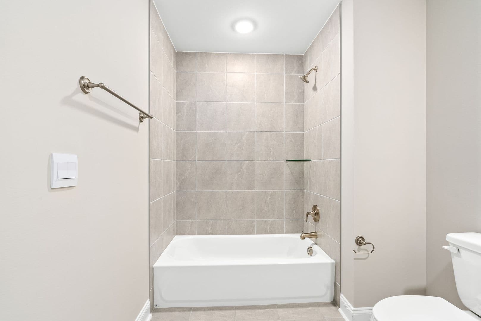 Auburn Townhome: 815 Asbury Hill Ln.