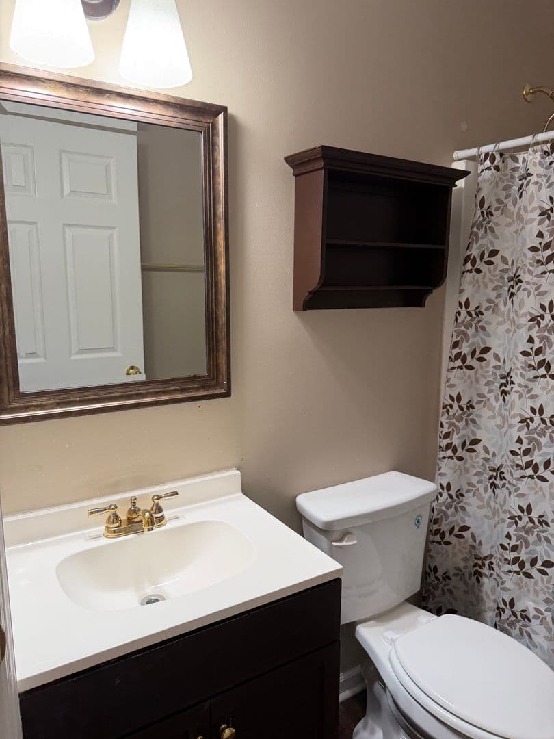 Opelika House: 503 Lake Condy Rd.