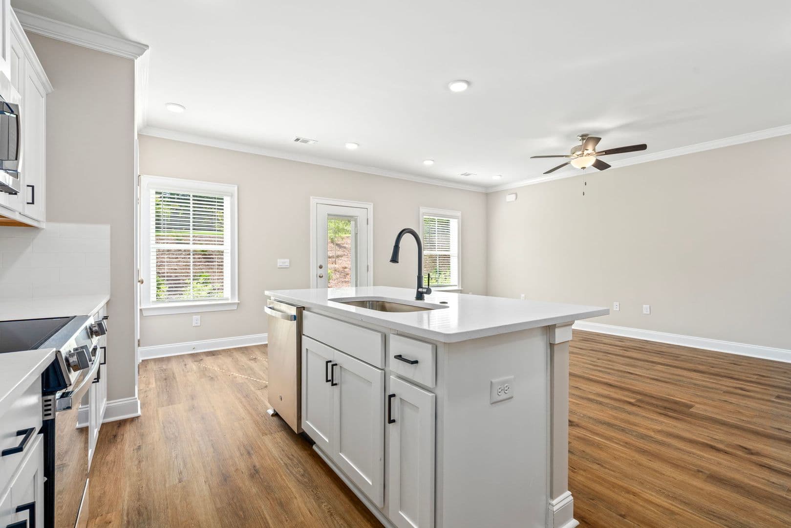 Auburn Townhome: 908 Winslow Ct.