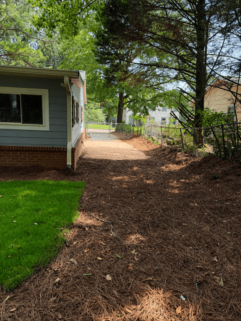Auburn House: 358 West Drake Ave