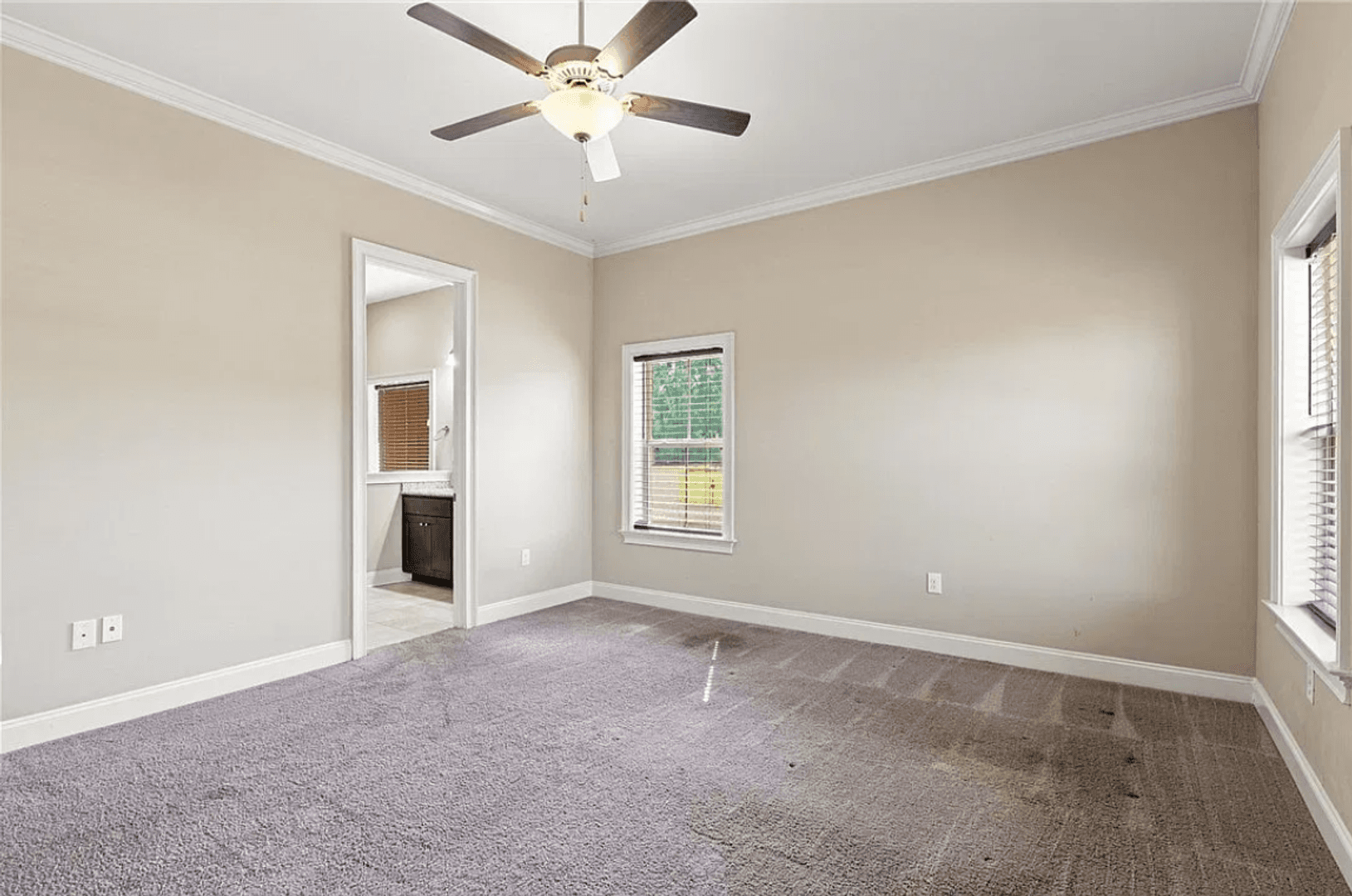 Opelika House: 856 Violet Ln