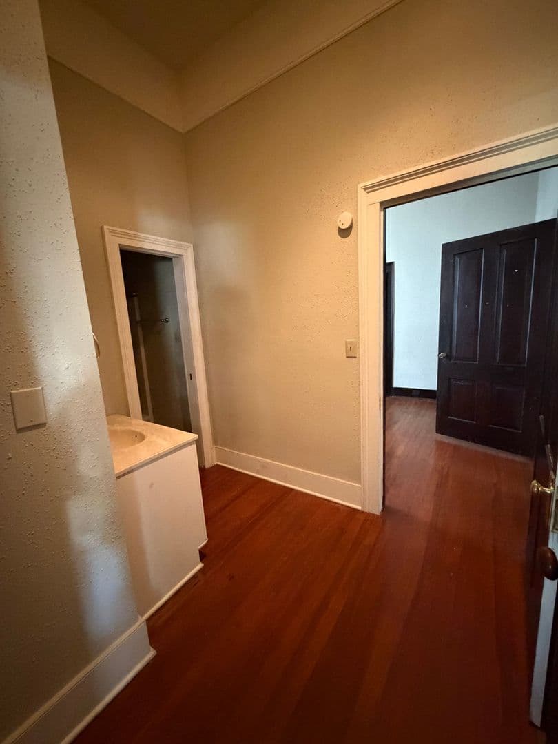 Opelika House: 707 Ave. D