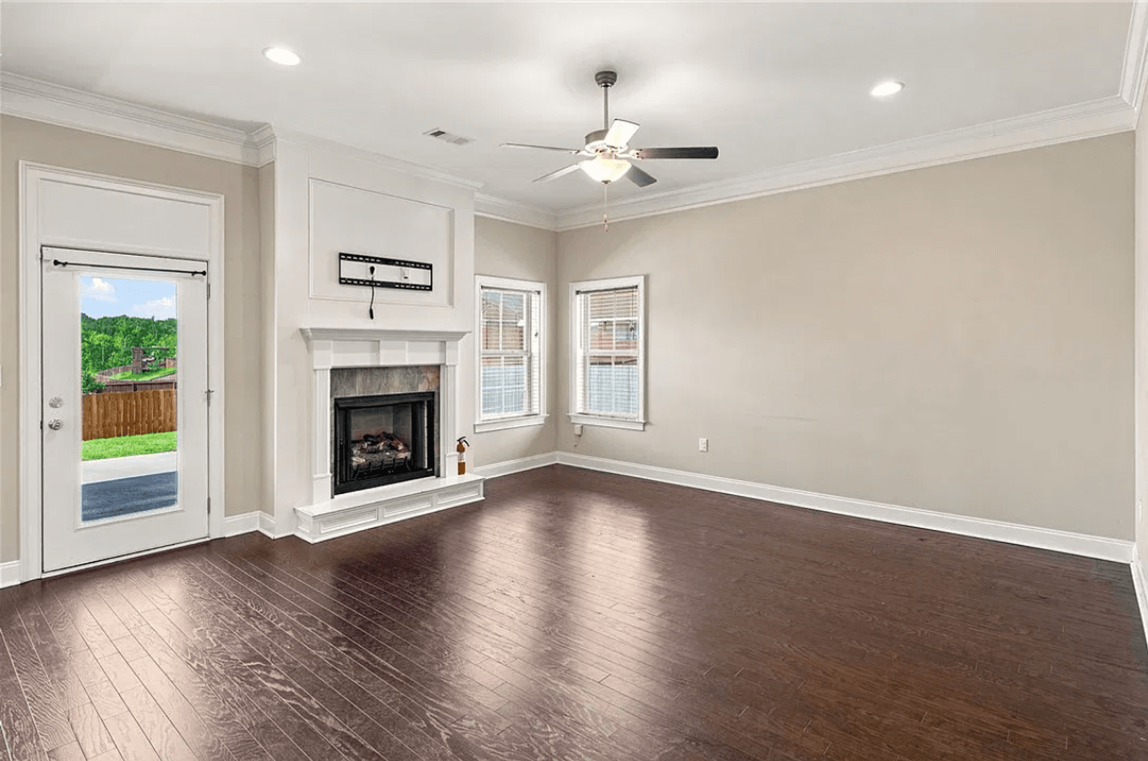 Opelika House: 856 Violet Ln