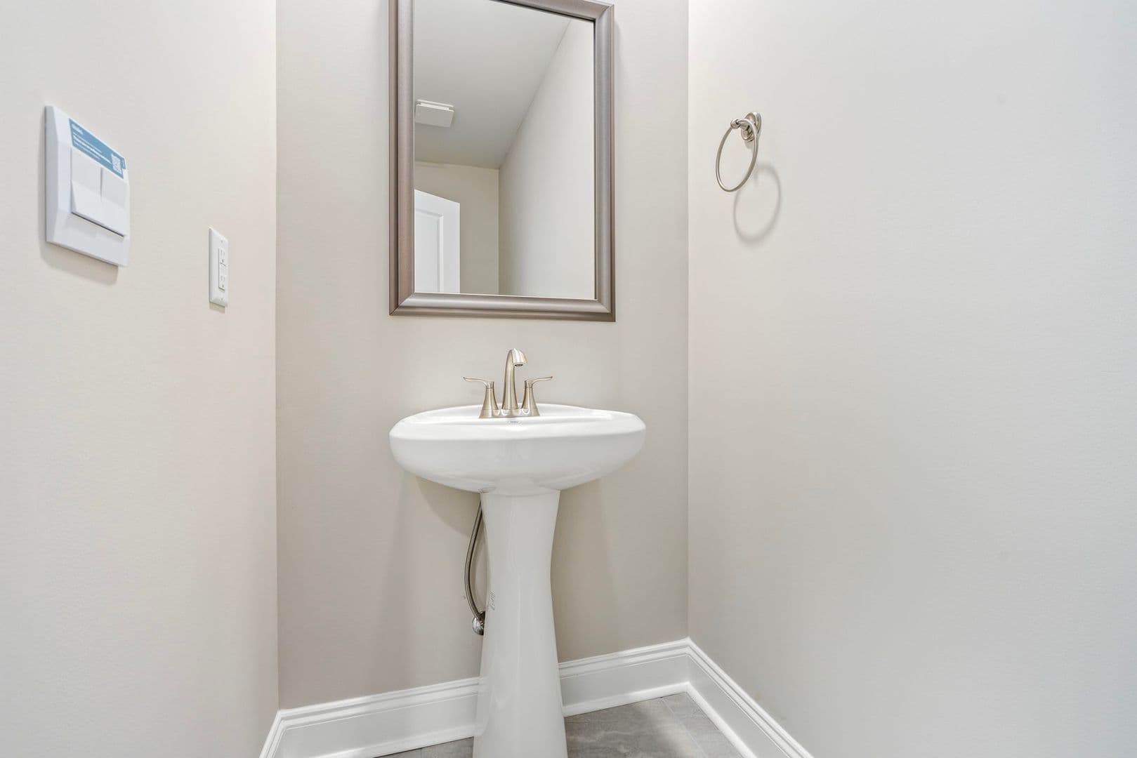 Auburn Townhome: 904 Winslow Ct.
