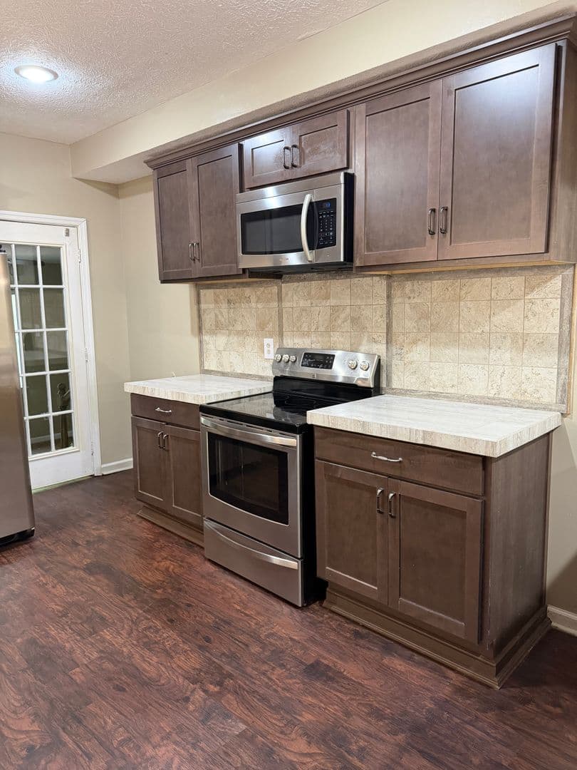 Opelika House: 503 Lake Condy Rd.
