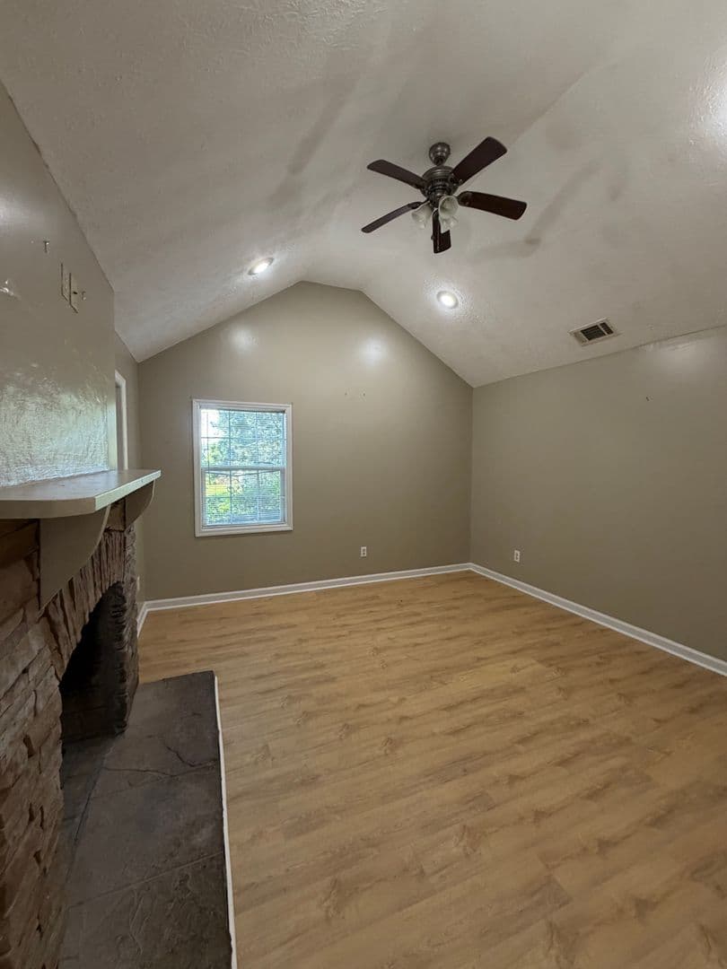 Opelika House: 503 Lake Condy Rd.