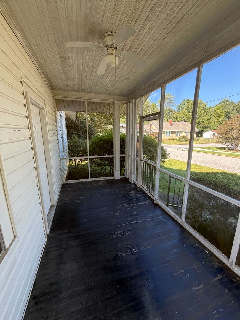 Opelika House: 2205 2nd Ave.