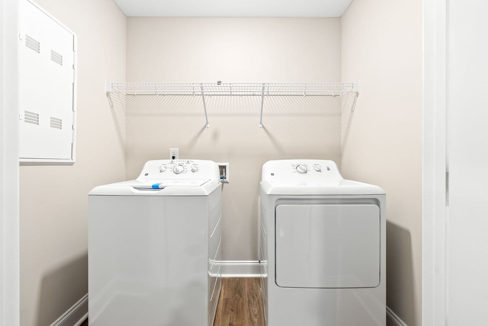Auburn Townhome: 817 Asbury Hill Ln.