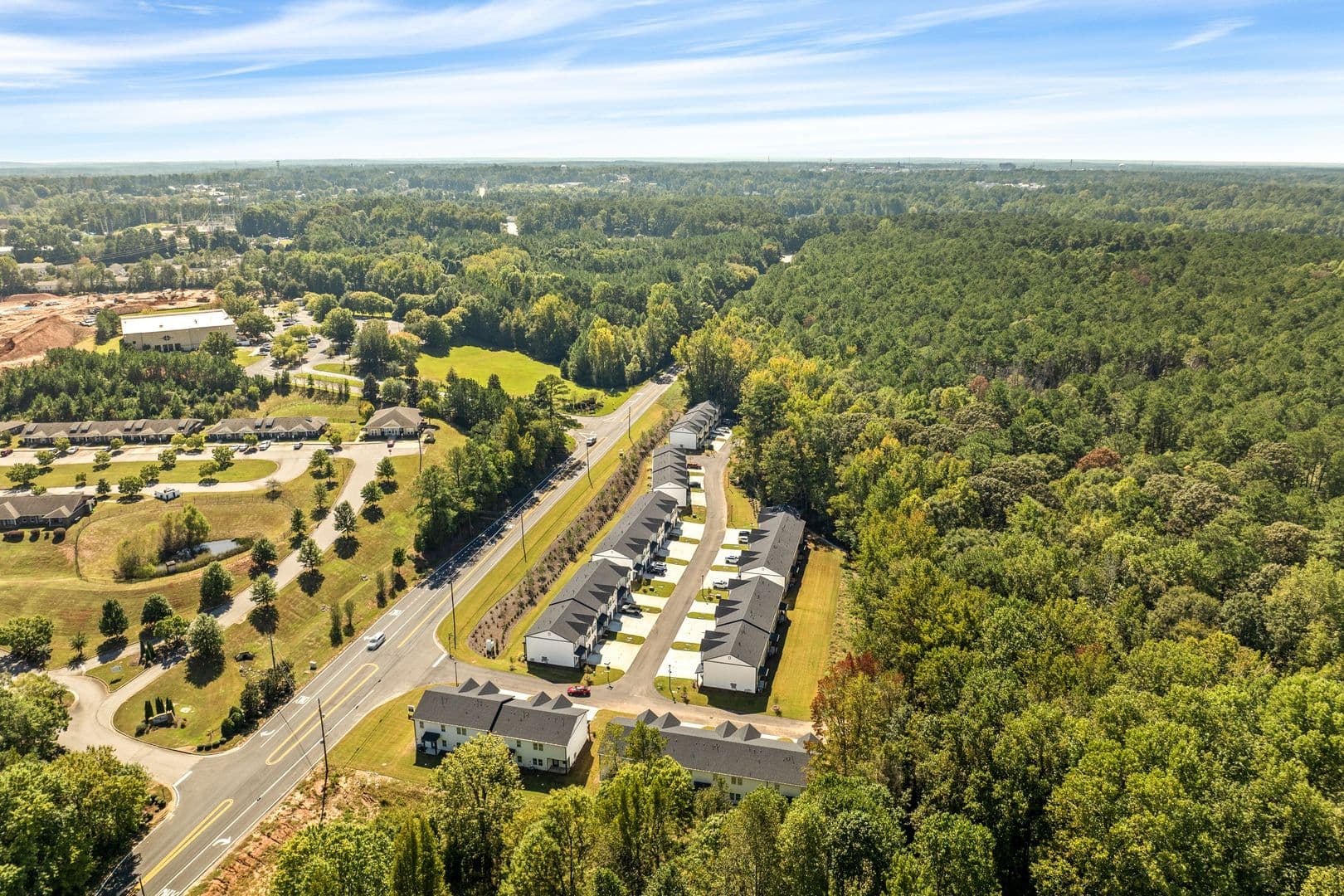 Auburn Townhome: 905 Winslow Ct.