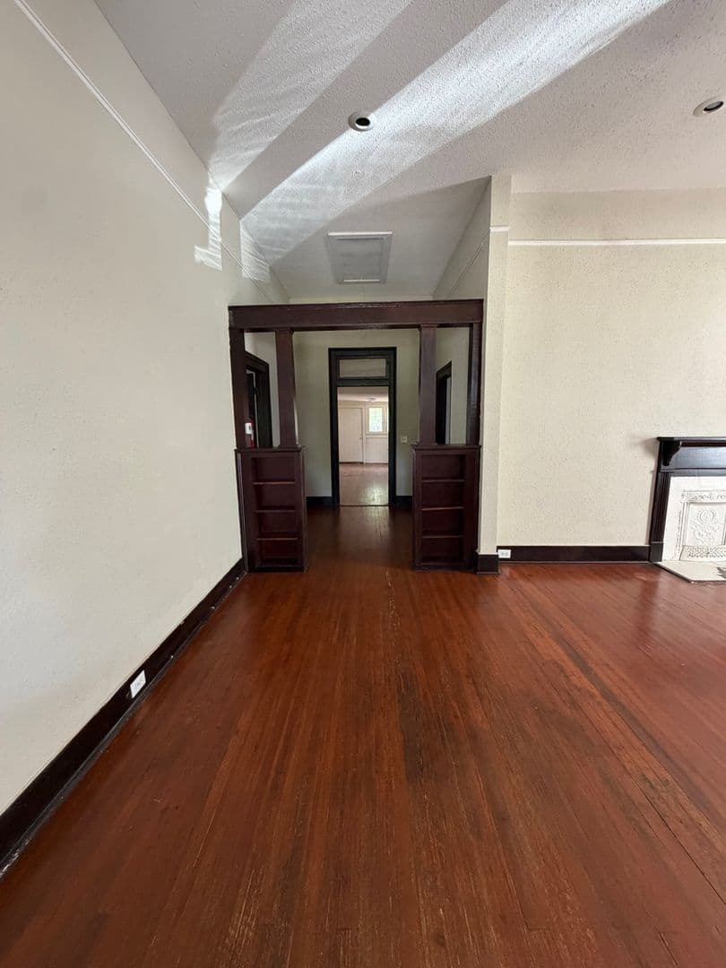 Opelika House: 707 Ave. D