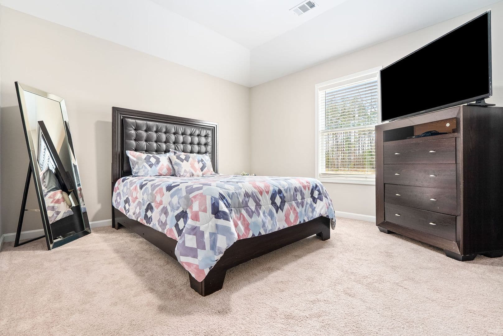Opelika House: 800 McDonald Dr.