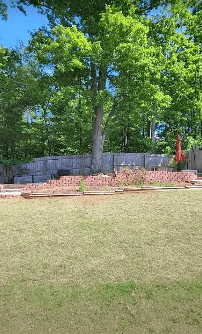 Opelika House: 648 Village Dr.