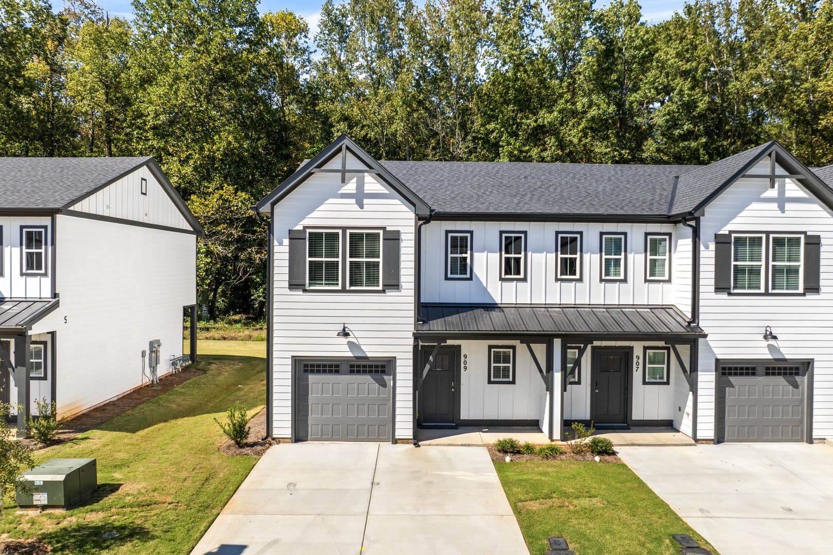 Auburn House: 909 Winslow Ct.