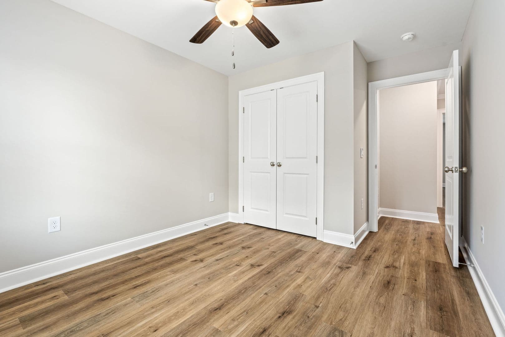 Auburn Townhome: 904 Winslow Ct.