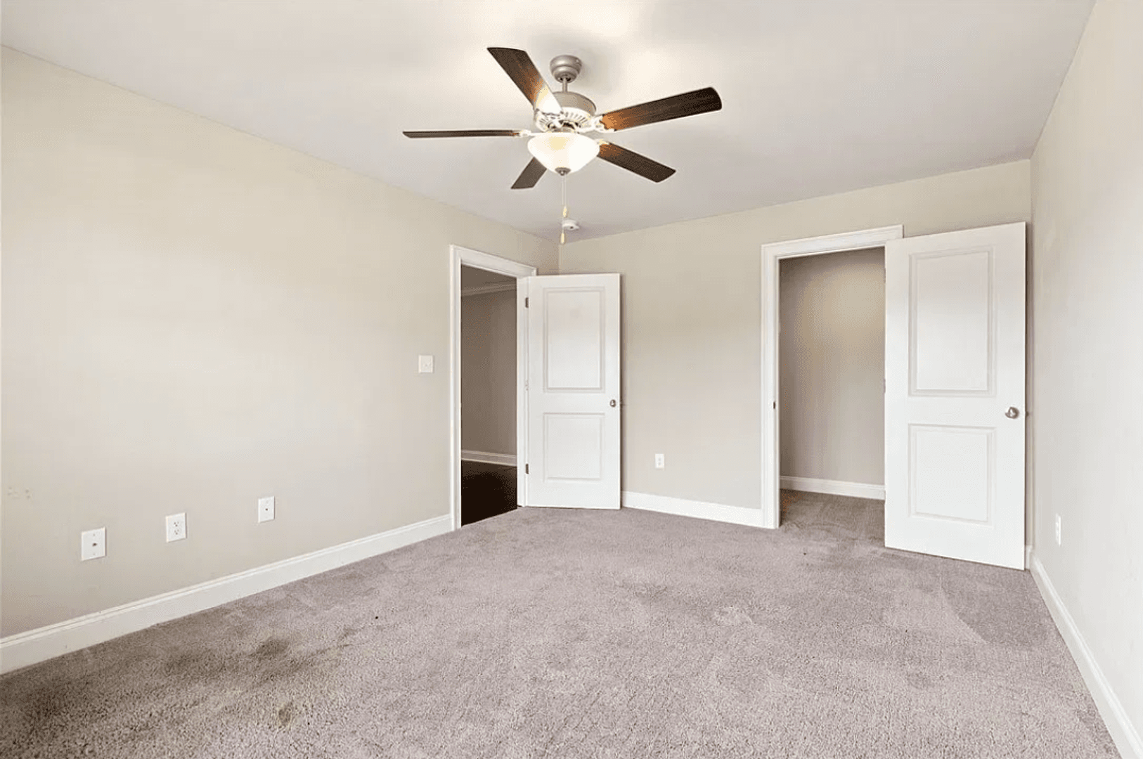 Opelika House: 856 Violet Ln