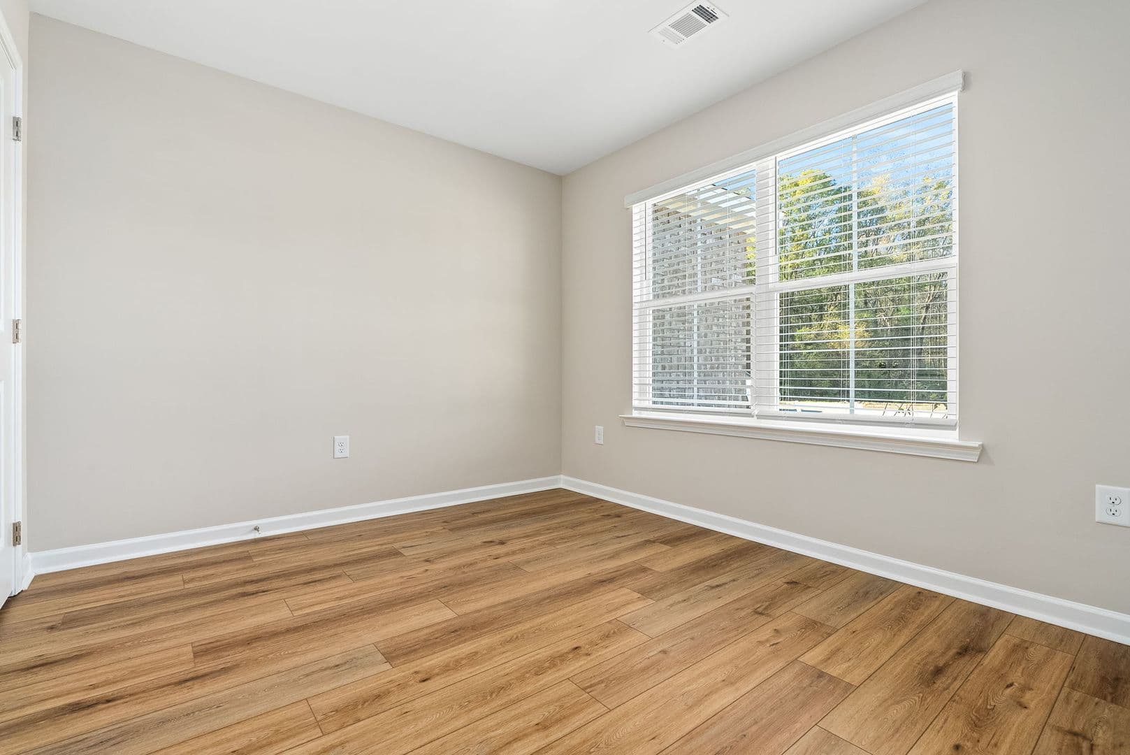 Opelika House: 1057 Douglas St.