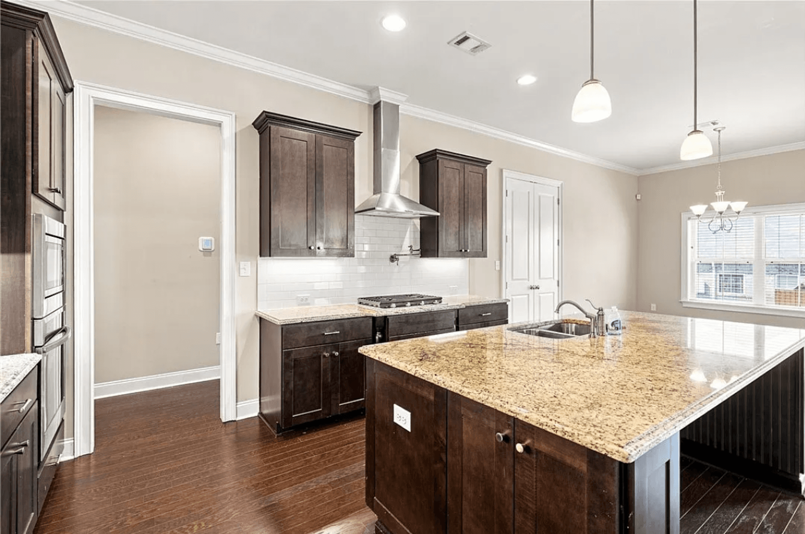 Opelika House: 856 Violet Ln