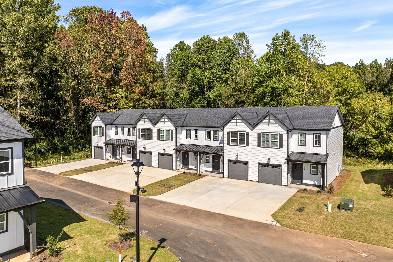 Auburn Townhome: 815 Asbury Hill Ln.
