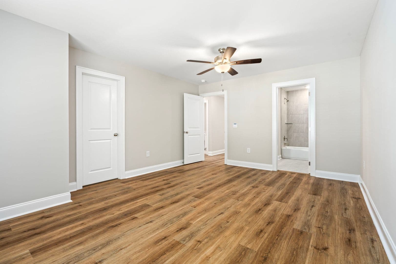 Auburn Townhome: 900 Winslow Ct