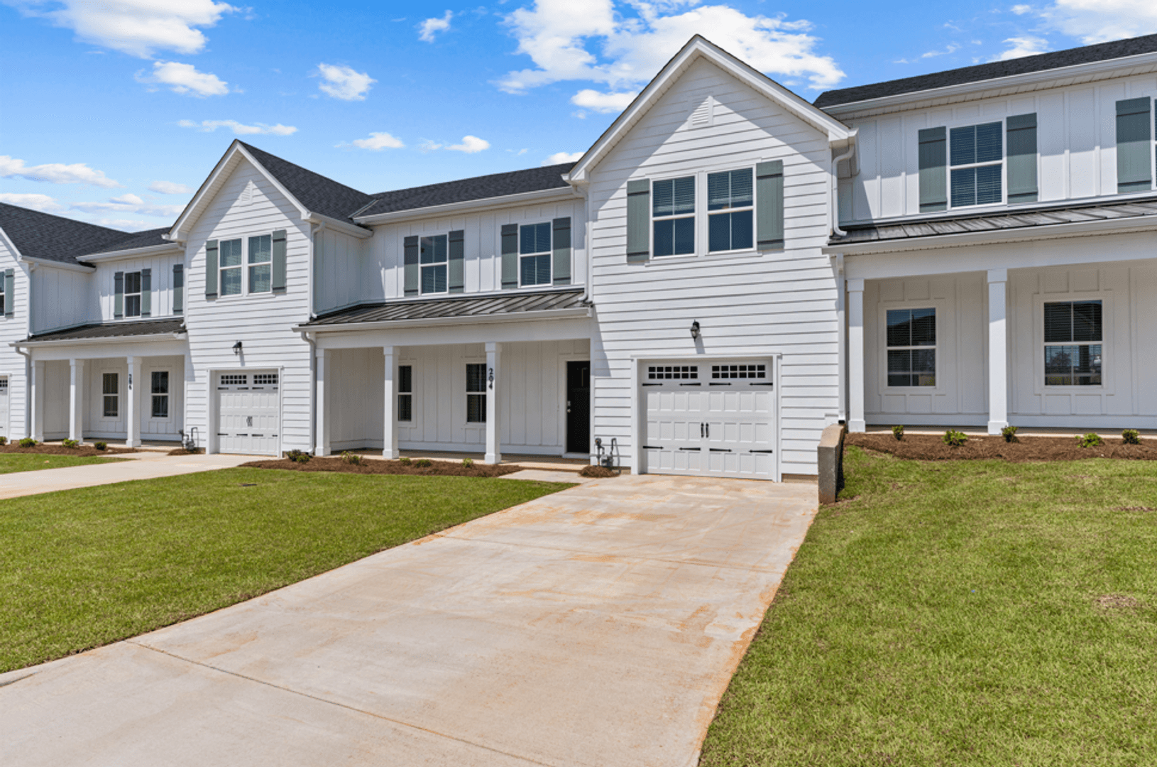 Enterprise Townhome: 204 Clifton Dr.