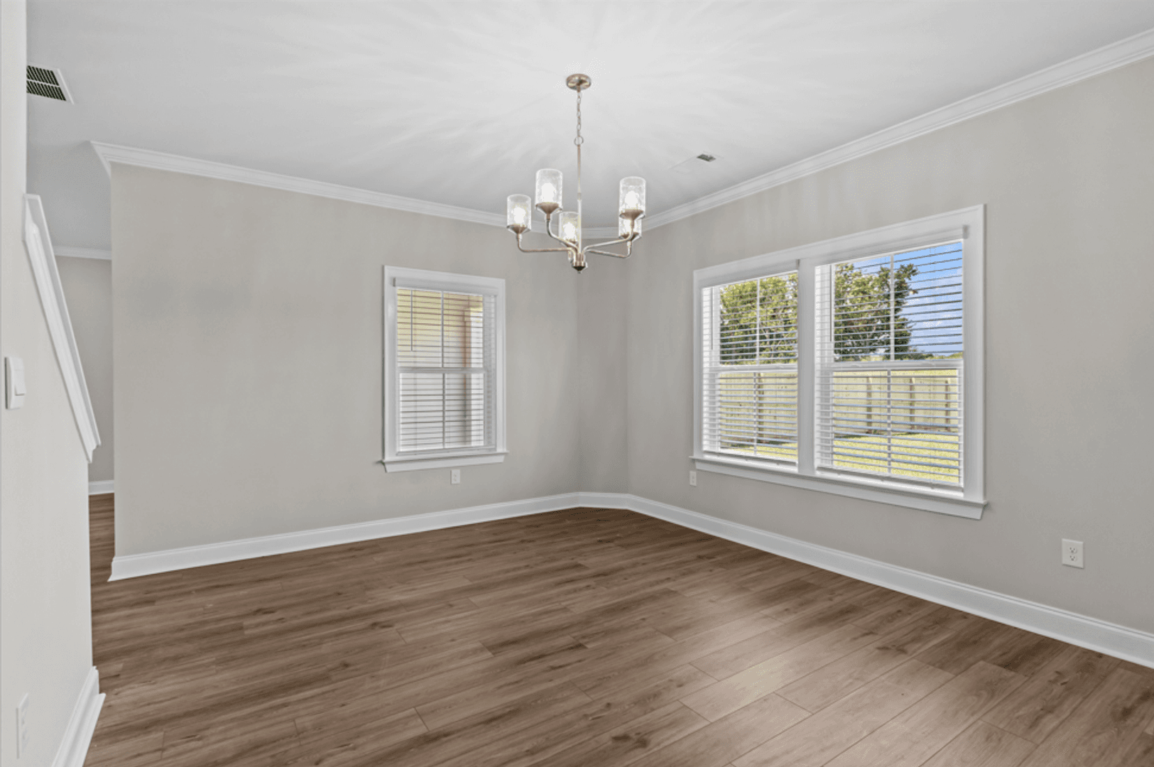 Enterprise Townhome: 202 Clifton Dr.