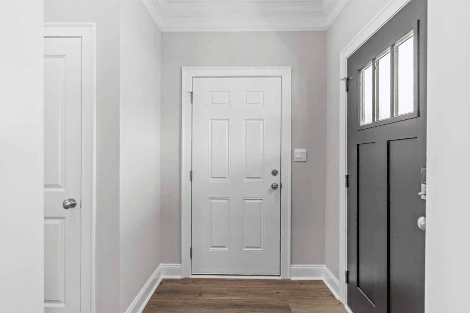 Enterprise Townhome: 206 Clifton Dr.