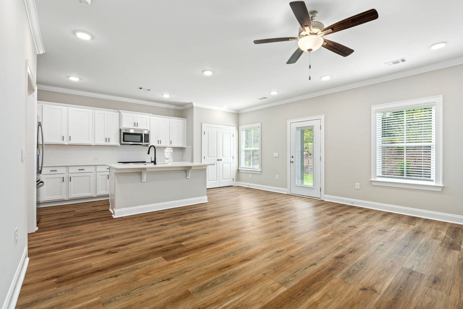 Auburn Townhome: 908 Winslow Ct.