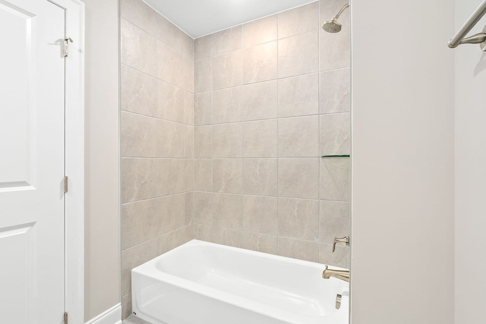 Auburn Townhome: 807 Asbury Hill Ln.