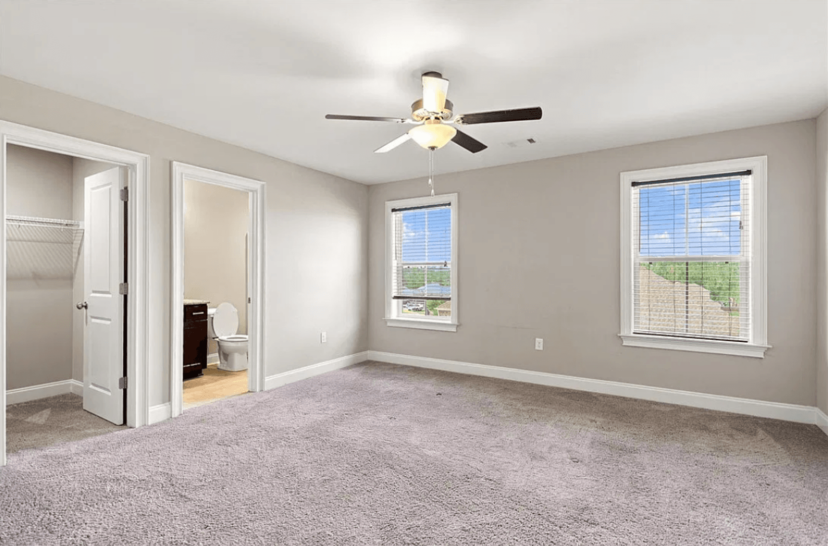 Opelika House: 856 Violet Ln