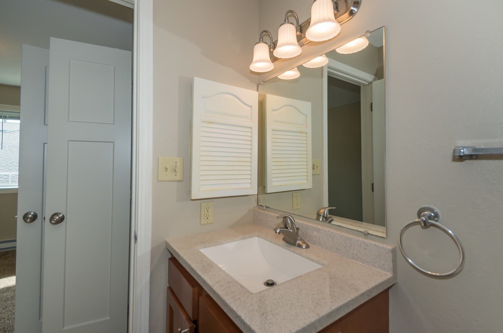 Grand Forks Apartment: 750 43rd St N.