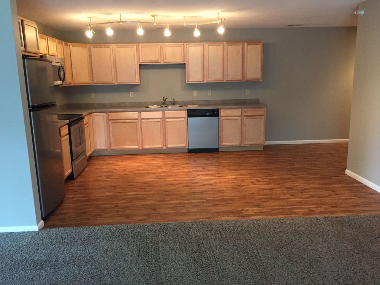 Grand Forks Apartment: 2530 17th Ave S