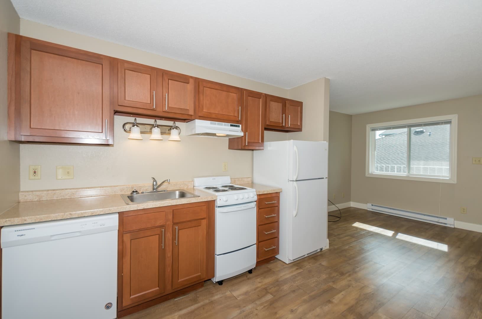 Grand Forks Apartment: 750 43rd St N.