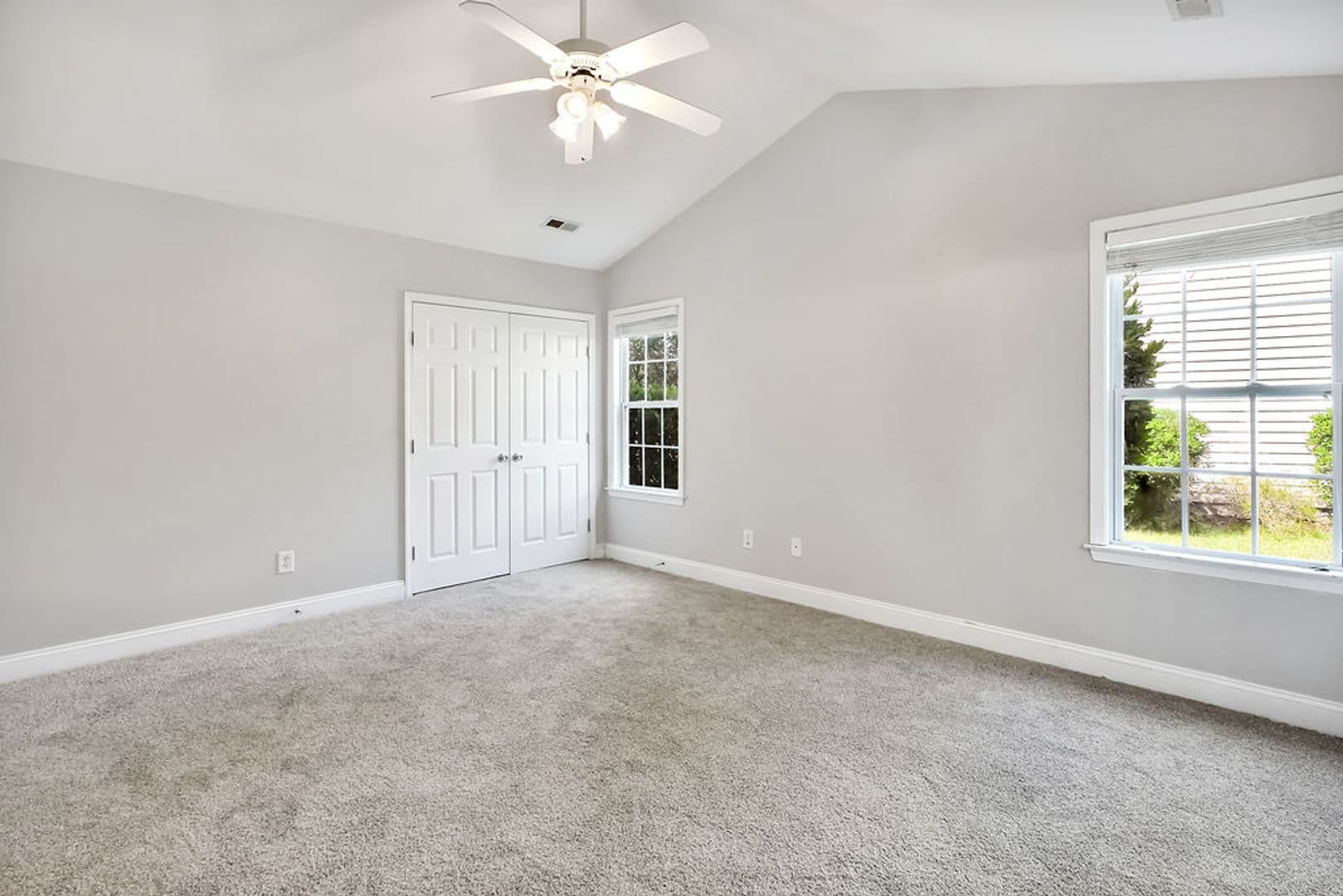 Leland House: 104 Grasmere Ct.