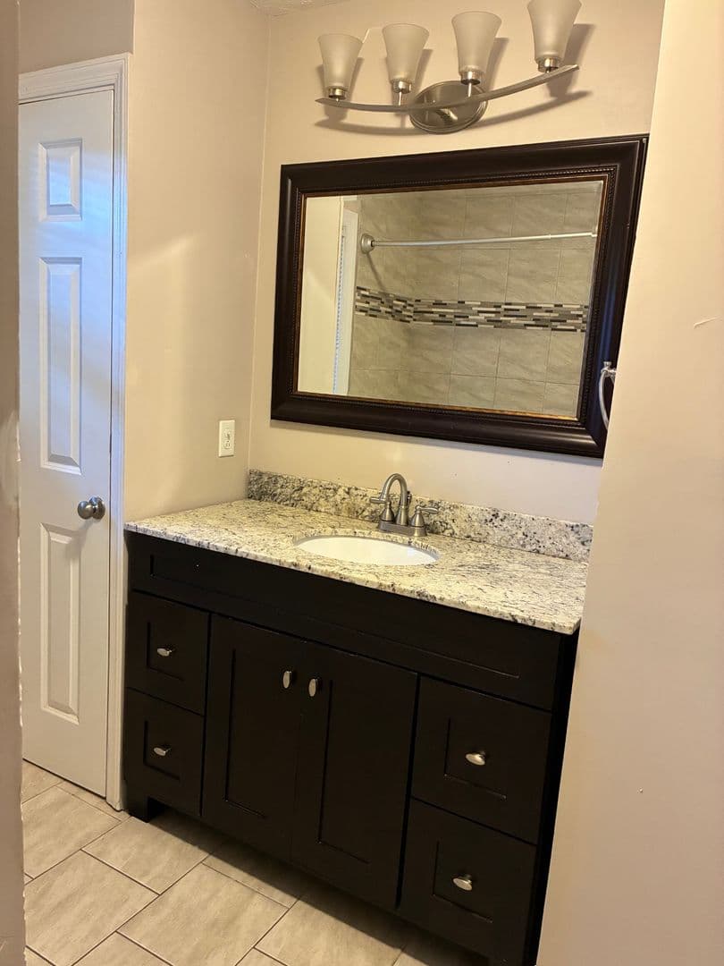 Kingsport House: 4145 Skyland Drive