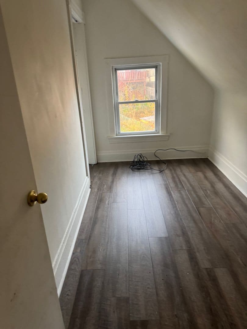 Pitcairn Apartment: 322-324 3rd Street