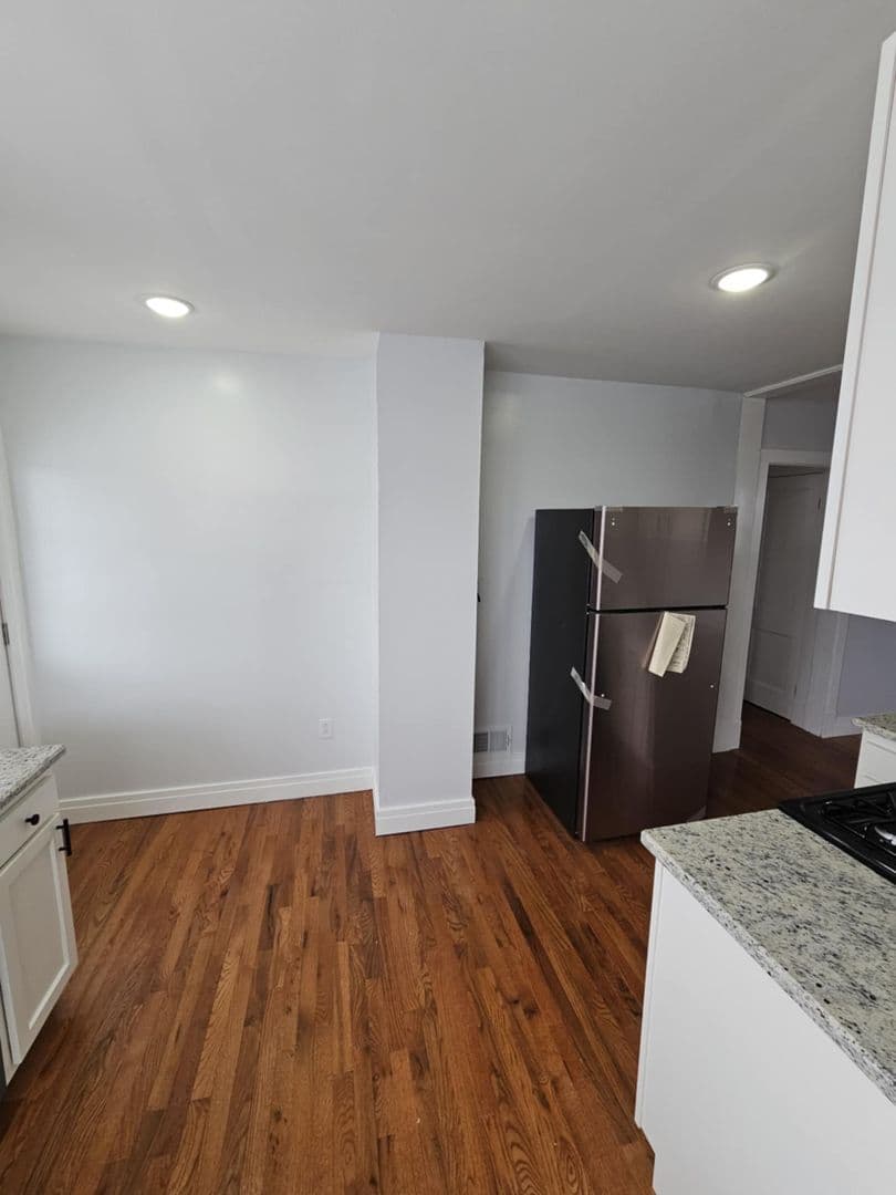 White Oak House: 3115 Quay Street
