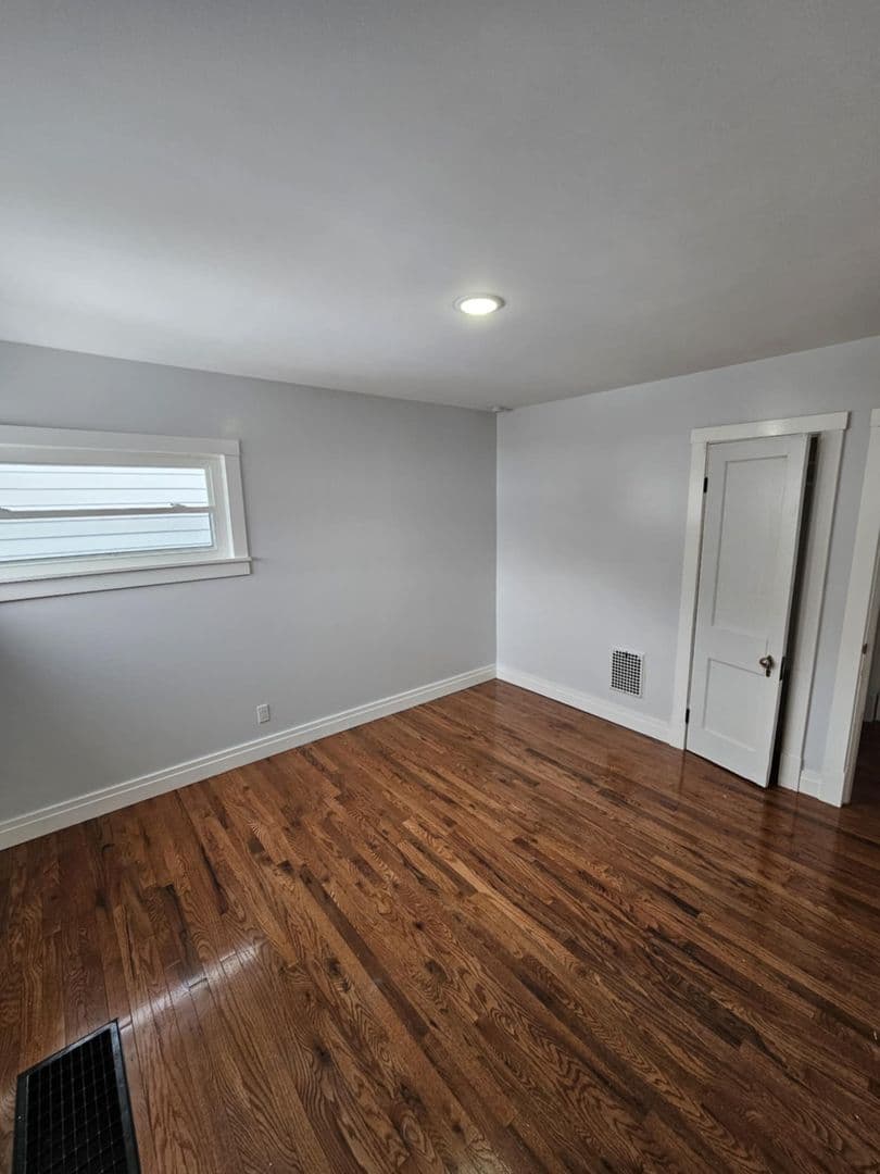 White Oak House: 3115 Quay Street