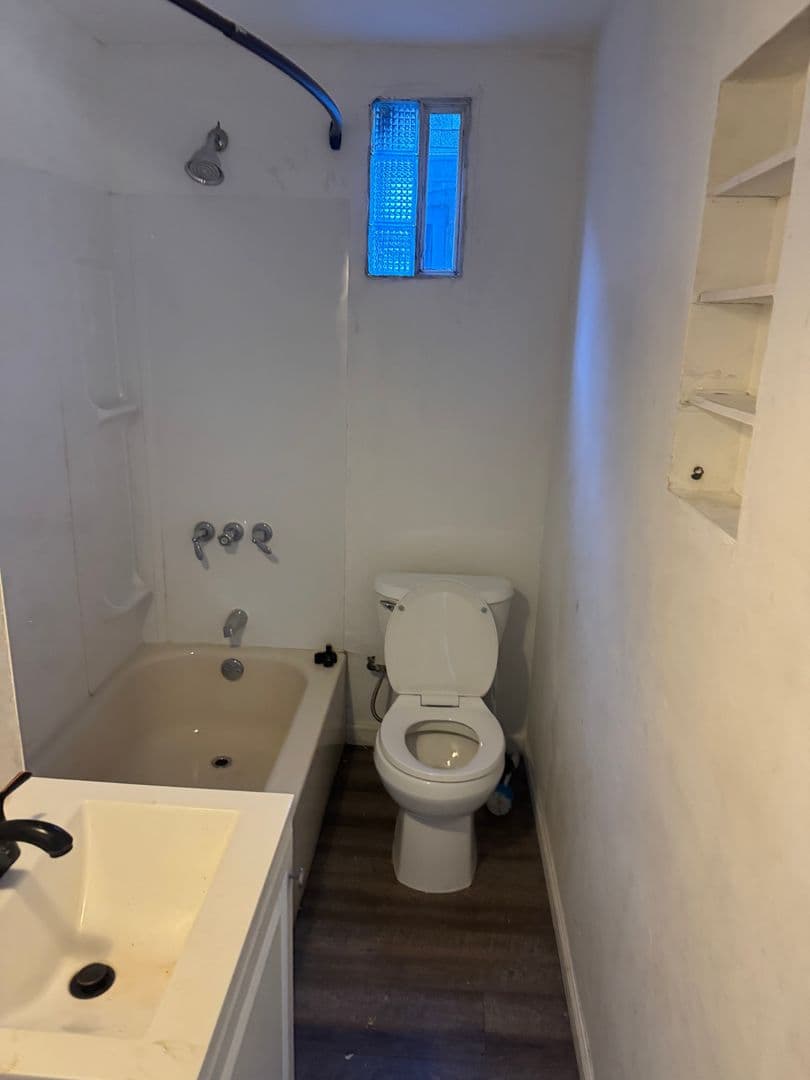 Pitcairn Apartment: 322-324 3rd Street
