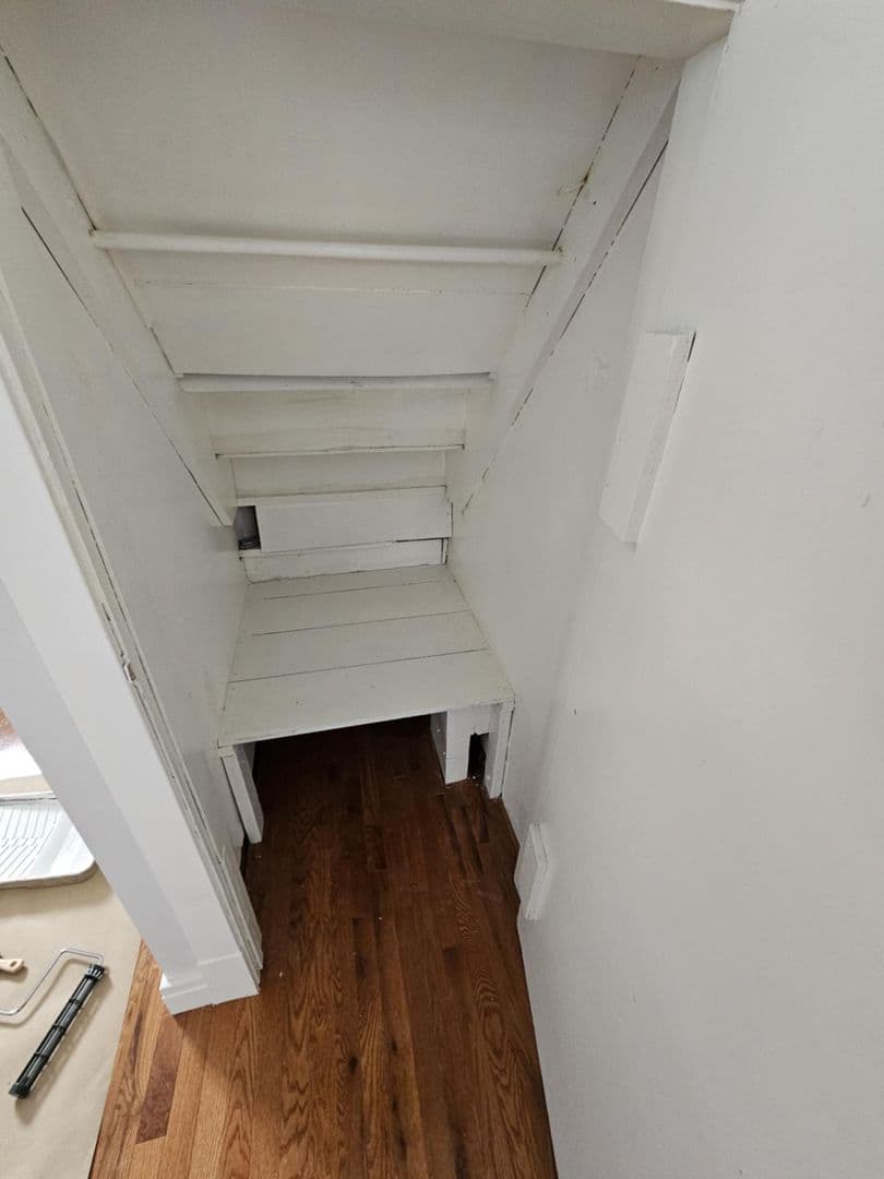 White Oak House: 3115 Quay Street