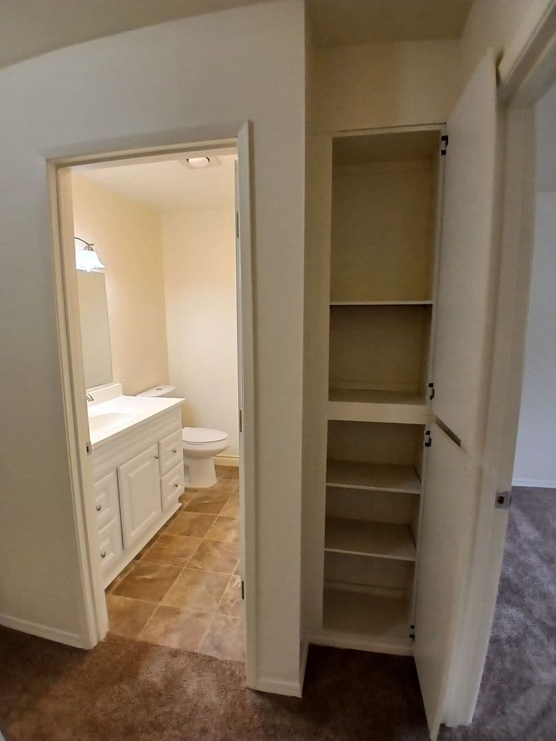 Bend Apartment: 1695 NW Portland