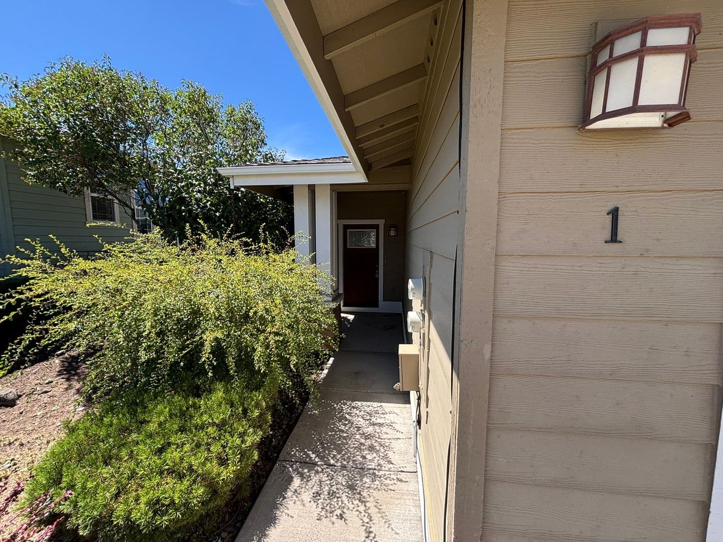 Bend Apartment: 1031 NE Watt Way
