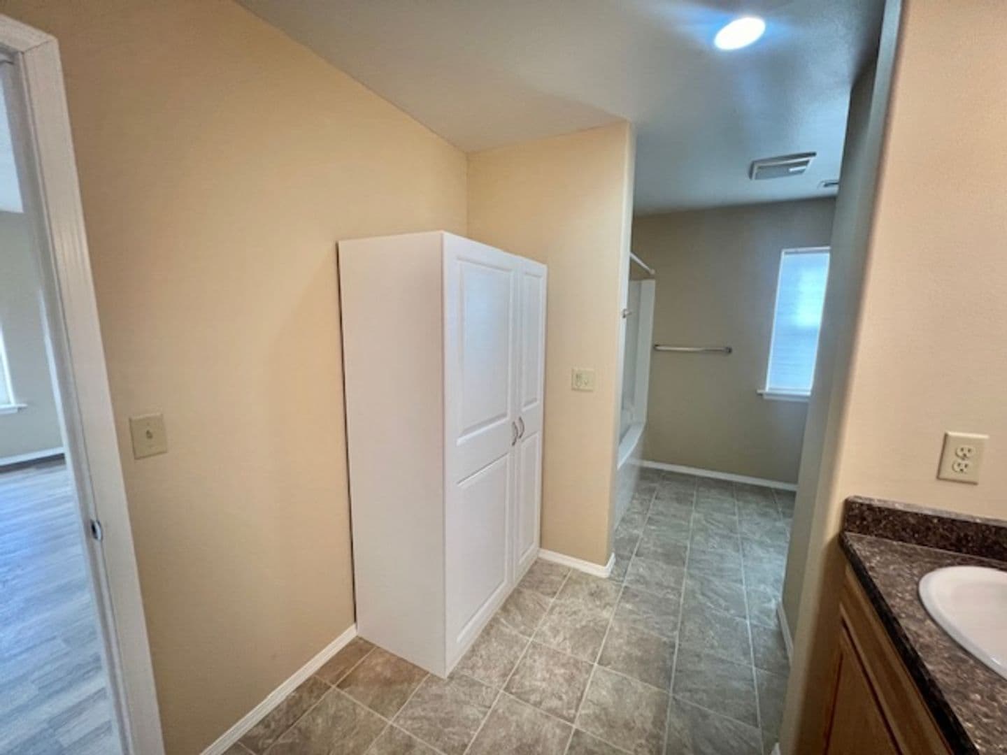 Bend House: 2521 NE Cretia Ct