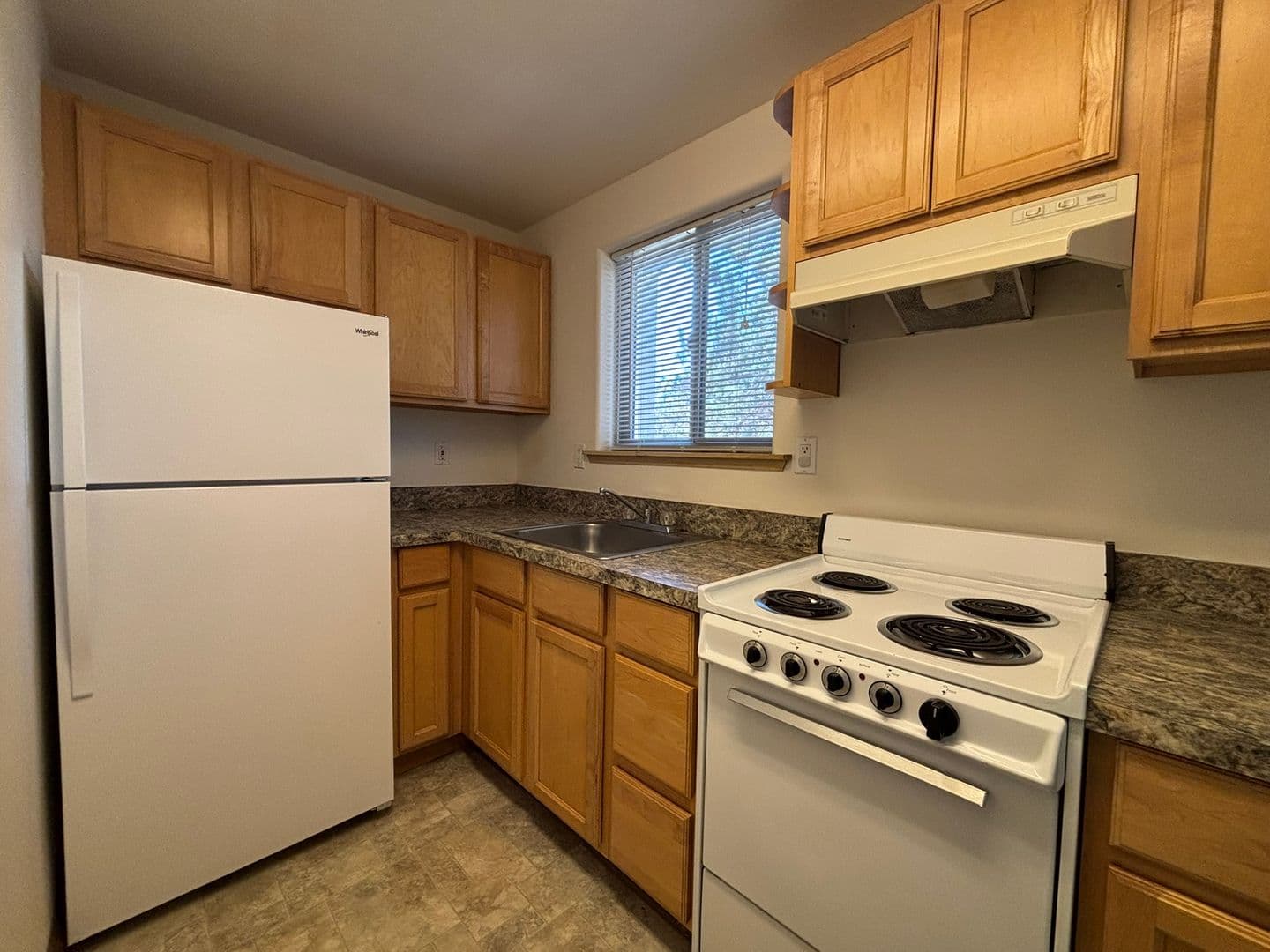 Bend Apartment: 1565 NW Portland