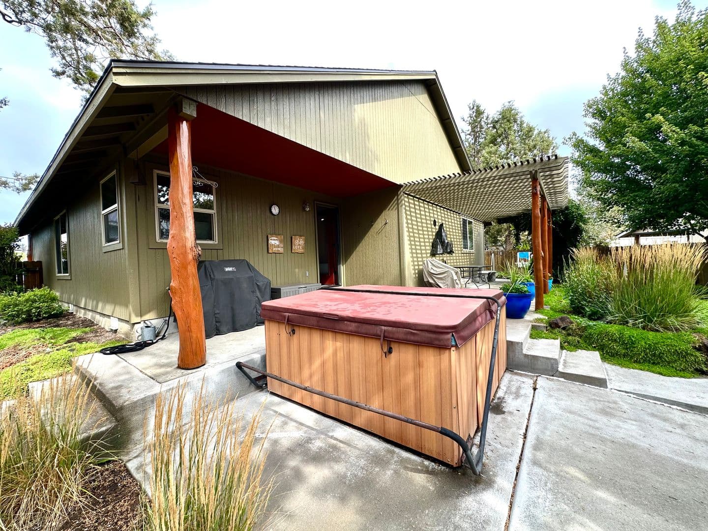 Bend House: 20537 Dylan Loop