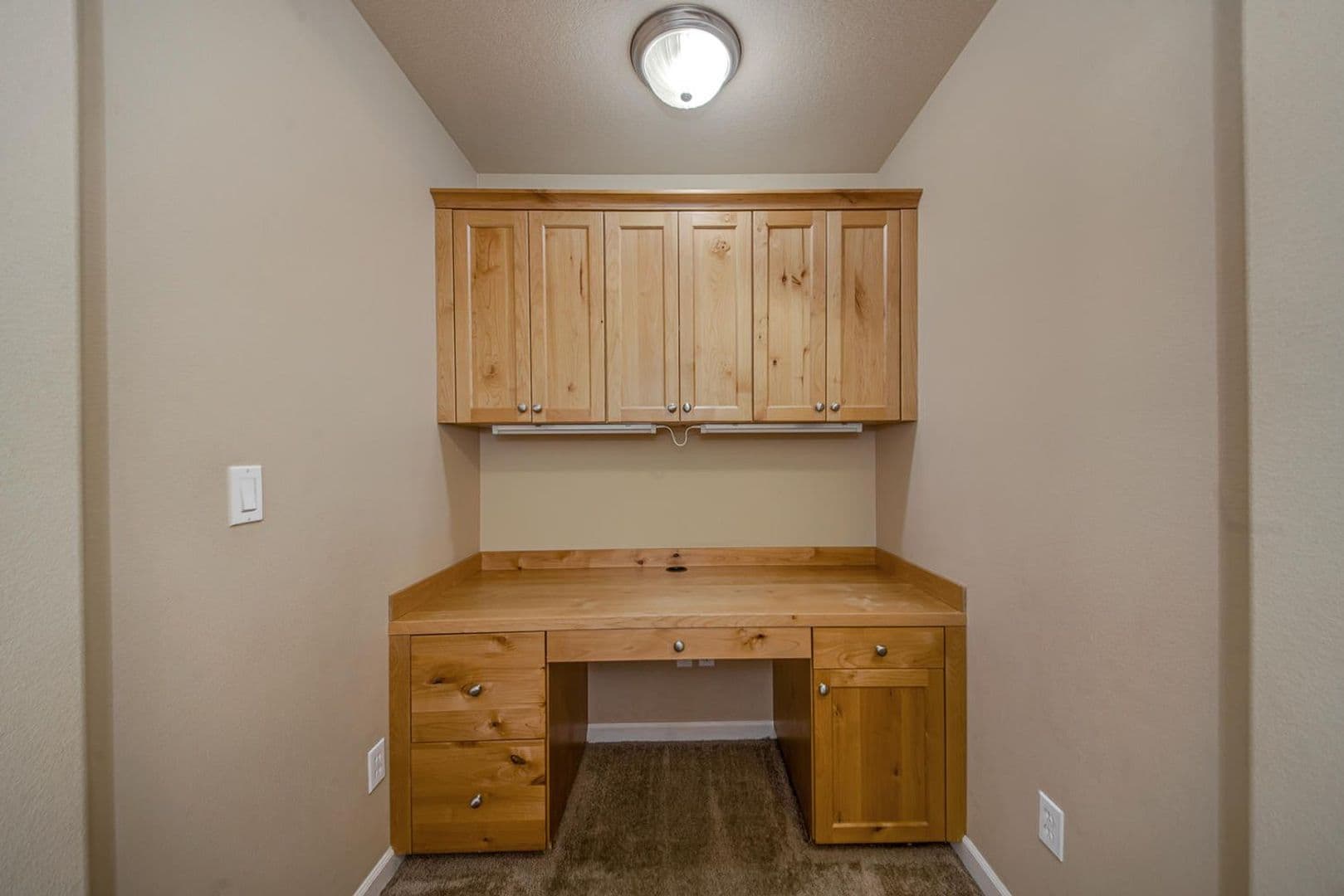 Bend House: 20469 Brentwood Ave